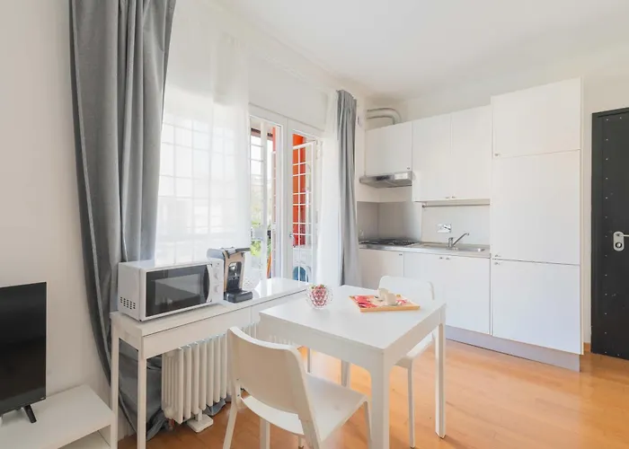 Loverhome 3 Apartman *