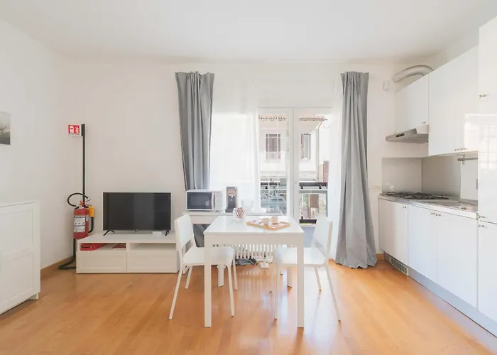 Apartman Loverhome 3 *
