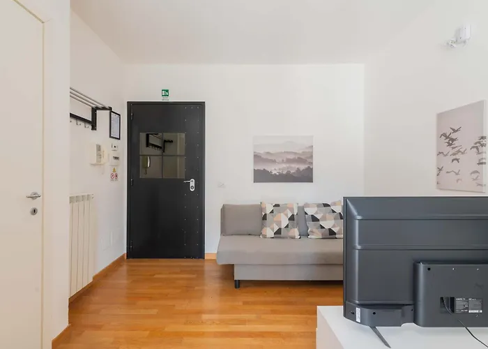 Apartman Loverhome 3 *