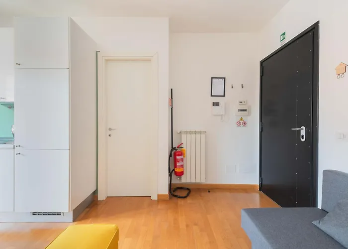 Loverhome 3 *
