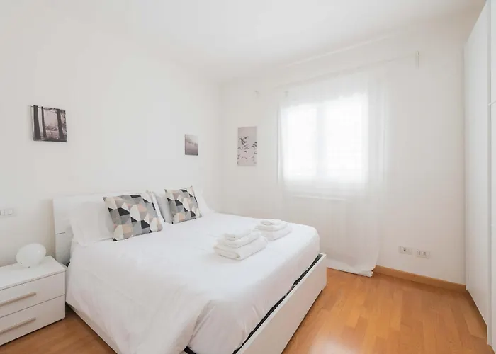 Loverhome 3 Róma